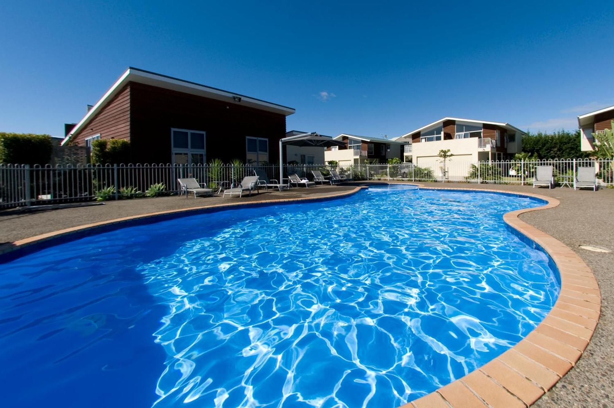 Beachside Resort Motel Whitianga Buitenkant foto