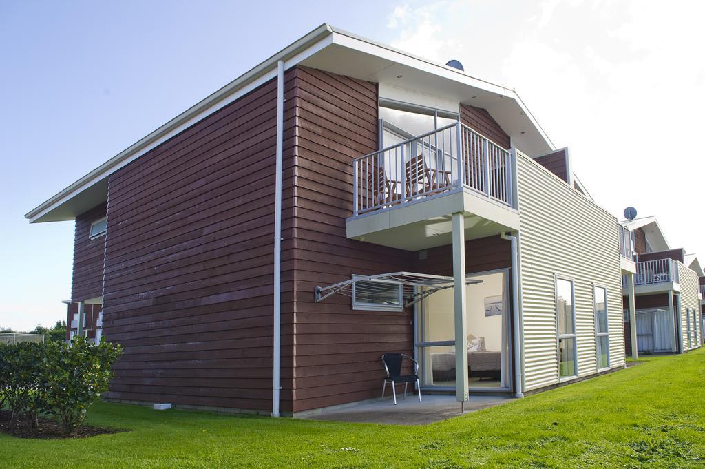 Beachside Resort Motel Whitianga Buitenkant foto