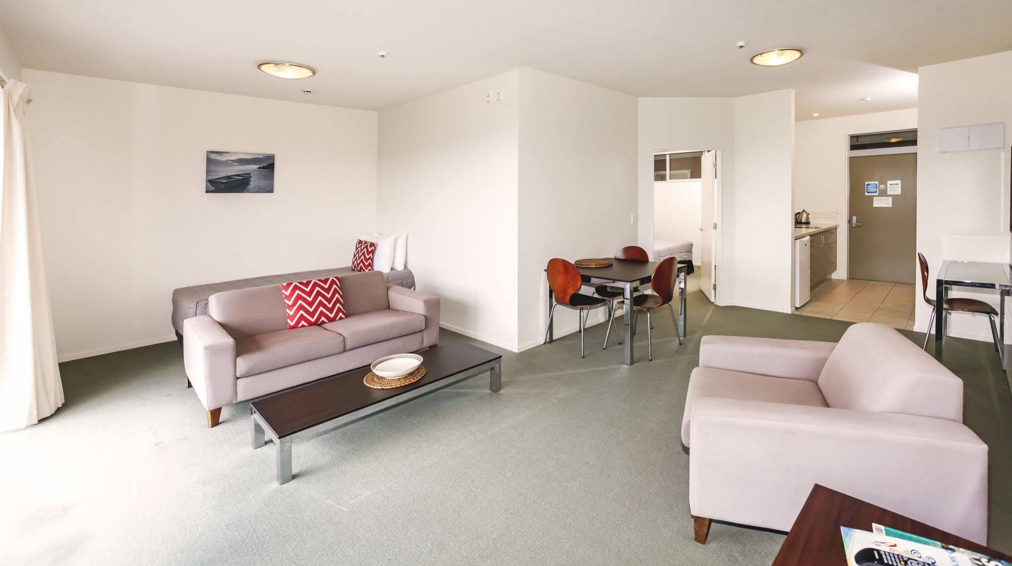 Beachside Resort Motel Whitianga Buitenkant foto